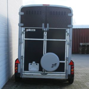 Ifor Williams Pferdeanhänger HB506|Frontausstieg|Klappenkombi|schwarz – Bild 8
