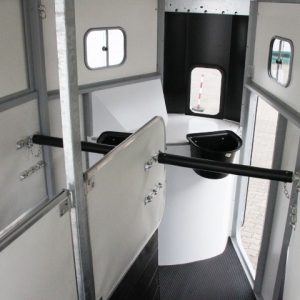 Ifor Williams Pferdeanhänger HB506|Sattelkammer|schwarz – Bild 7